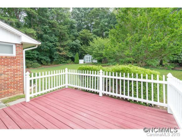 812 Hiawassee Ave - Photo 17
