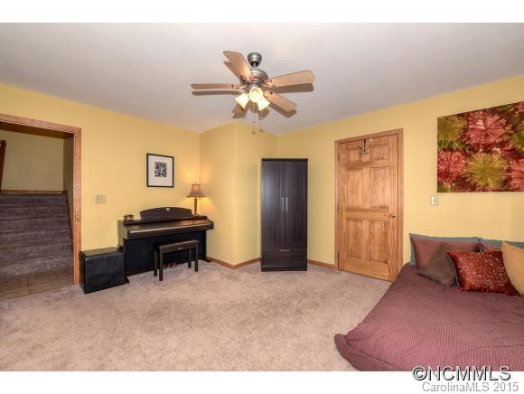 139 BLACKBERRY LANE - Photo 14