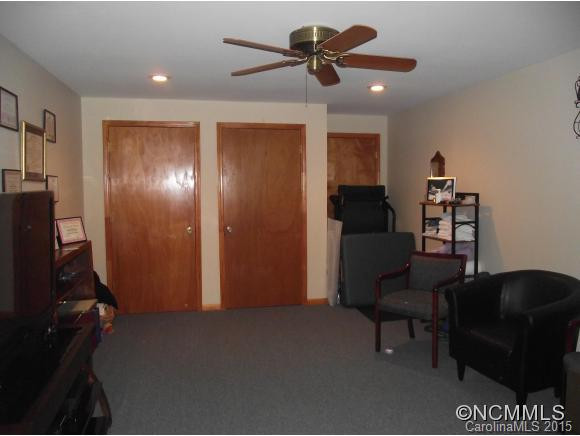 28 Apple Creek Lane - Photo 11