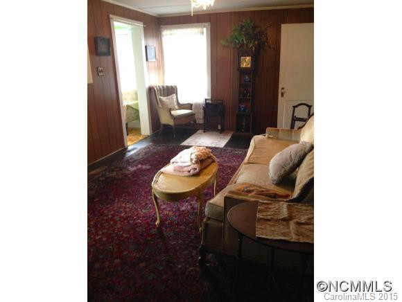 811 Markham Road - Photo 2
