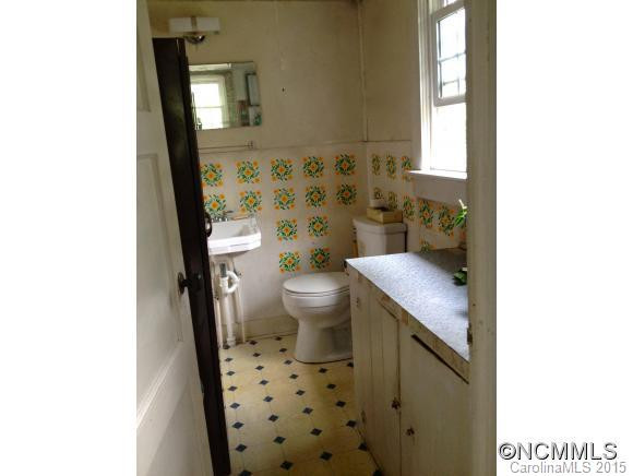 811 Markham Road - Photo 5