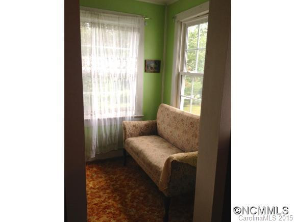 811 Markham Road - Photo 10