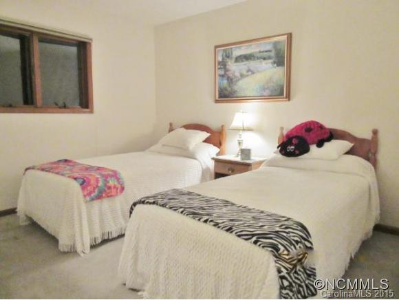 708 Shadywood Lane - Photo 18