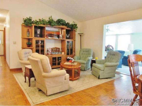 708 Shadywood Lane - Photo 4