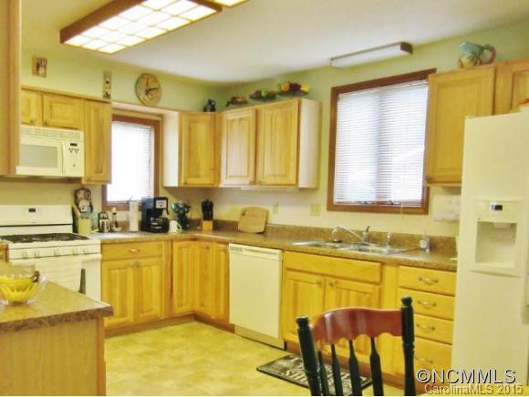 708 Shadywood Lane - Photo 7