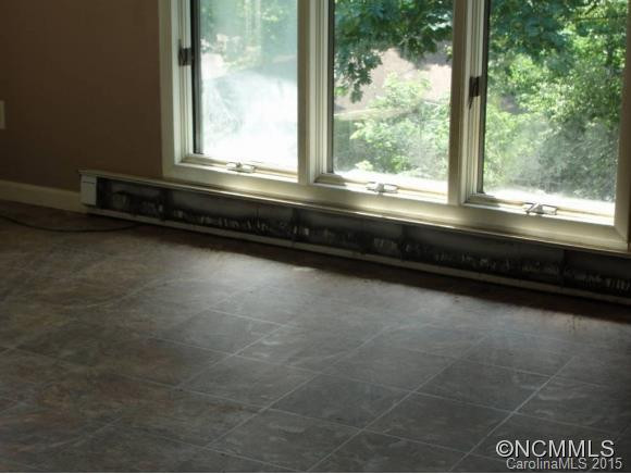 83 Lakeside Drive - Photo 4