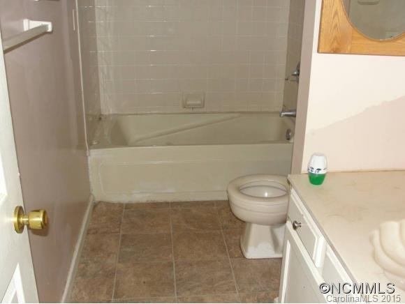 83 Lakeside Drive - Photo 8