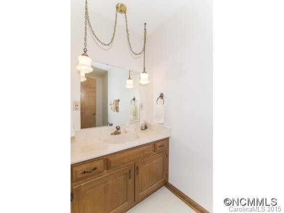 10 Oak Knoll Drive - Photo 16