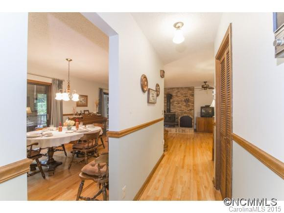 10 Oak Knoll Drive - Photo 17