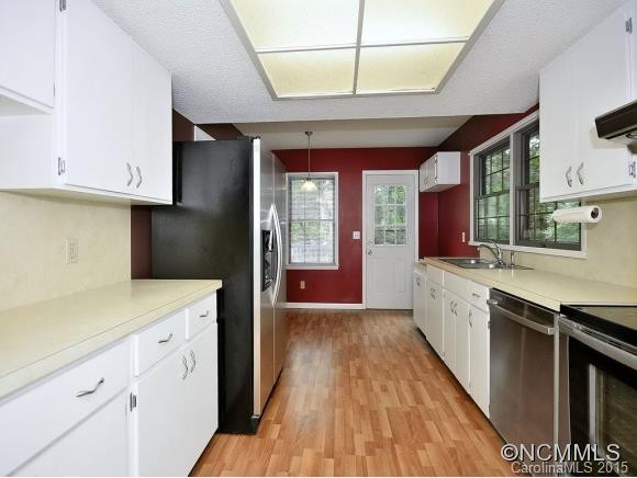 38 APPLE CREEK LANE - Photo 2