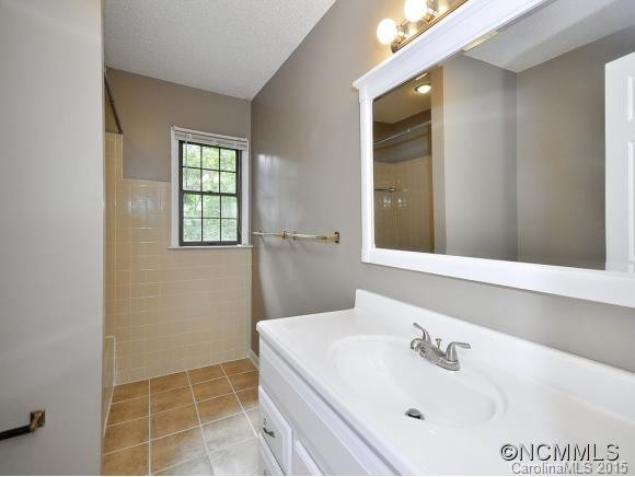 38 APPLE CREEK LANE - Photo 11