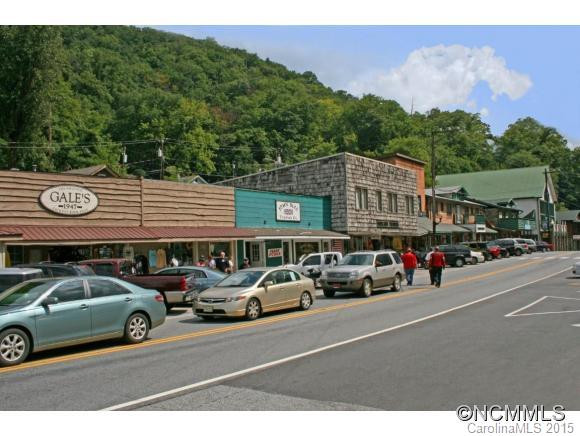 2937 Memorial Highway - Photo 23