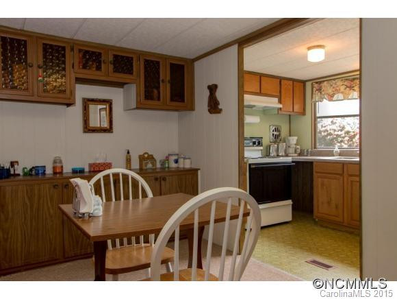 2937 Memorial Highway - Photo 9