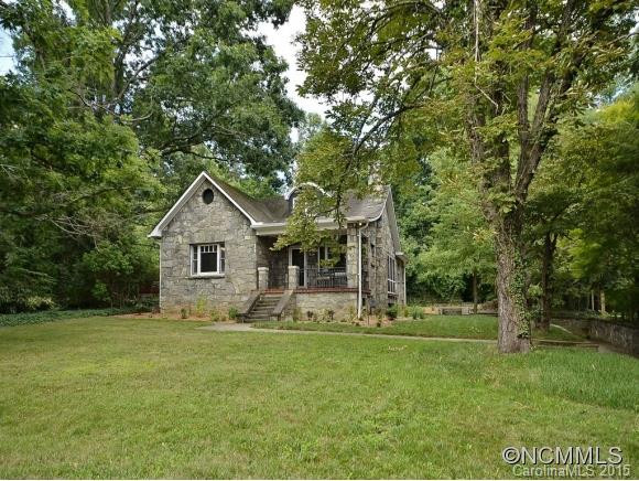 919 HENDERSONVILLE RD - Photo 2
