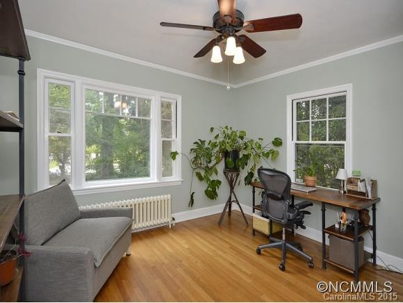 919 HENDERSONVILLE RD - Photo 17
