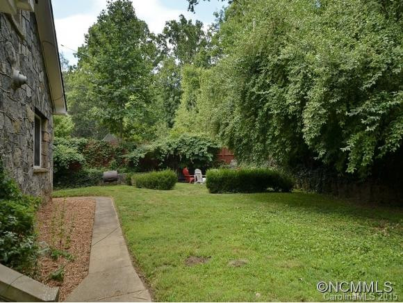 919 HENDERSONVILLE RD - Photo 22