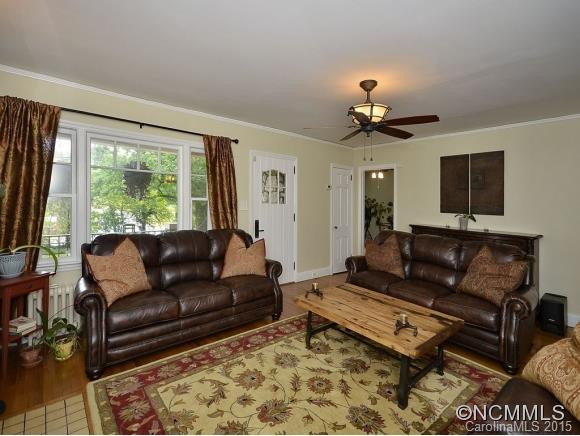 919 HENDERSONVILLE RD - Photo 5