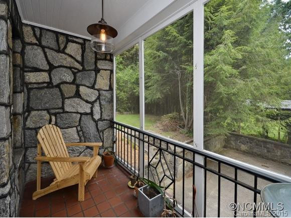 919 HENDERSONVILLE RD - Photo 8