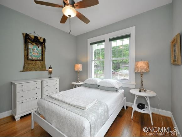 16 NORWOOD AVE - Photo 12