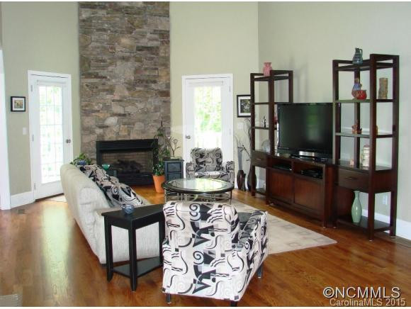 51 Pioneer Way - Photo 8