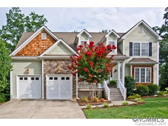 14 Foggy Glen Dr