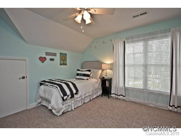 14 Foggy Glen Dr - Photo 17