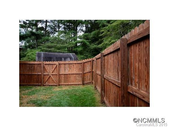 24 Brookcliff Drive - Photo 2
