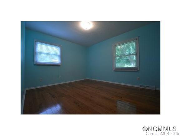 24 Brookcliff Drive - Photo 3