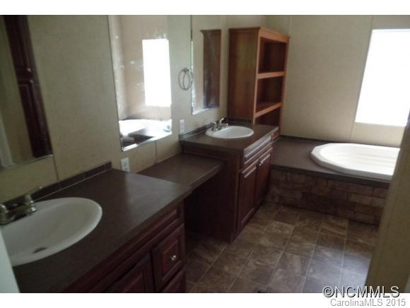 822 Maple Springs Drive - Photo 6