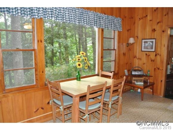 2052 Crabtree Road - Photo 6