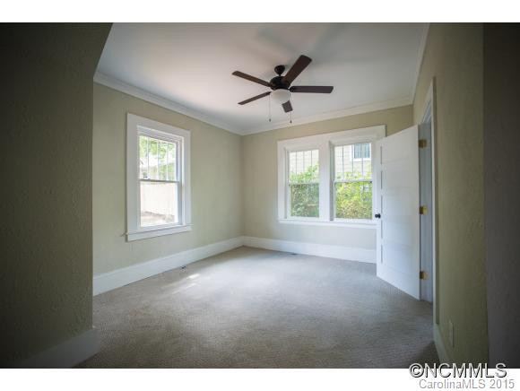 22 Majestic - Photo 14