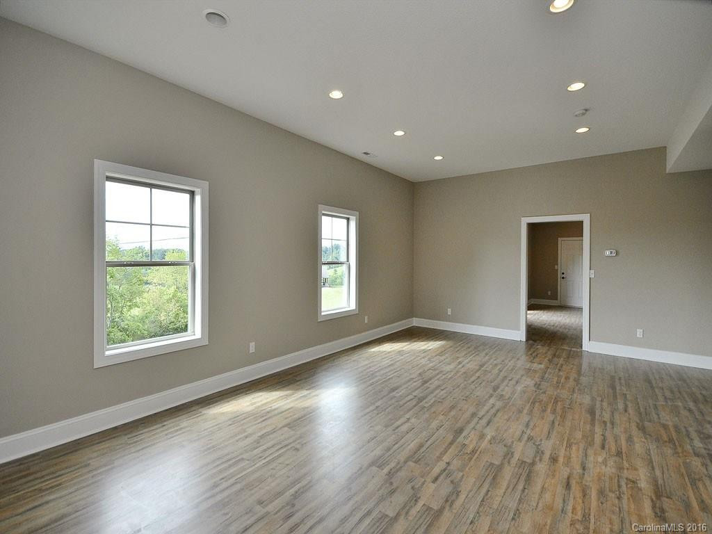 4 PAUL BRIDGES ROAD - Photo 11