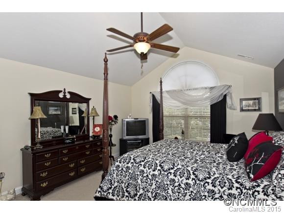129 Summerfield - Photo 13