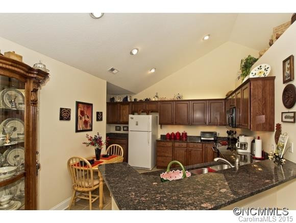 129 Summerfield - Photo 6