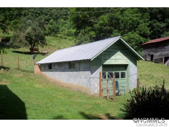11267 Rush Fork Rd - Photo 2