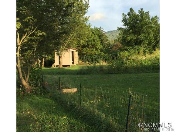 104 Young Street - Photo 13