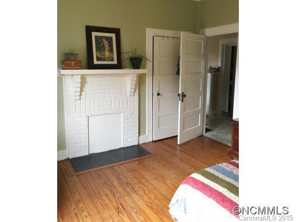 104 Young Street - Photo 7