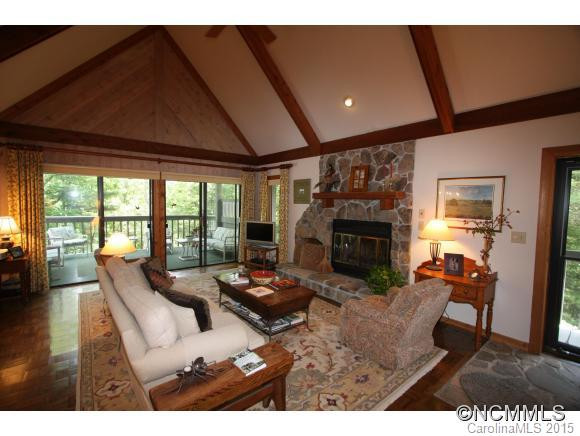 125 Fairway Drive - Photo 2