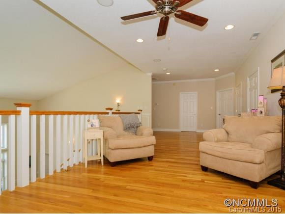 7 Gemini Heights - Photo 16