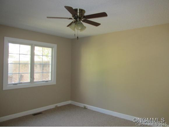 106 Glenbrook Drive - Photo 11
