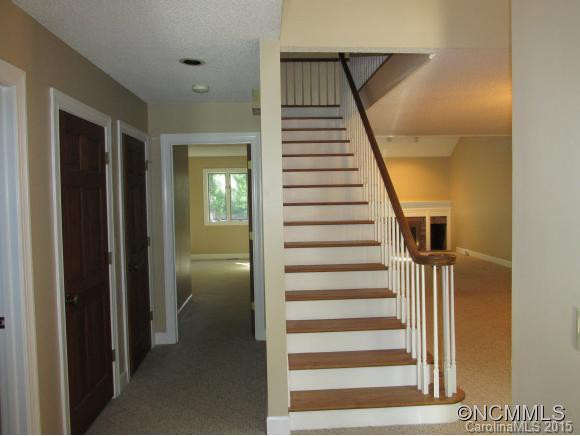 106 Glenbrook Drive - Photo 3