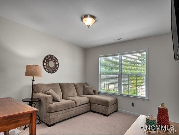 221 NEW RIVER DRIVE - Photo 16