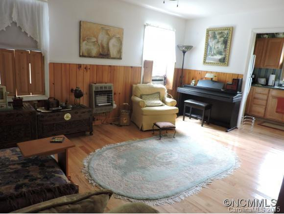 405 Woodby Road - Photo 5