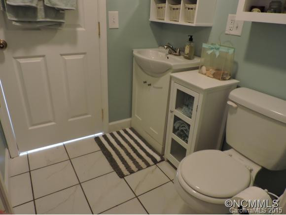 405 Woodby Road - Photo 10