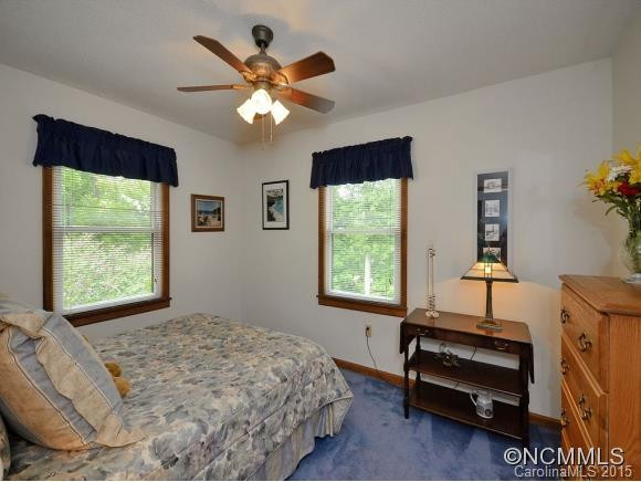 6 LYNETTE DRIVE - Photo 15