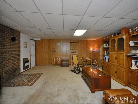 6 LYNETTE DRIVE - Photo 18