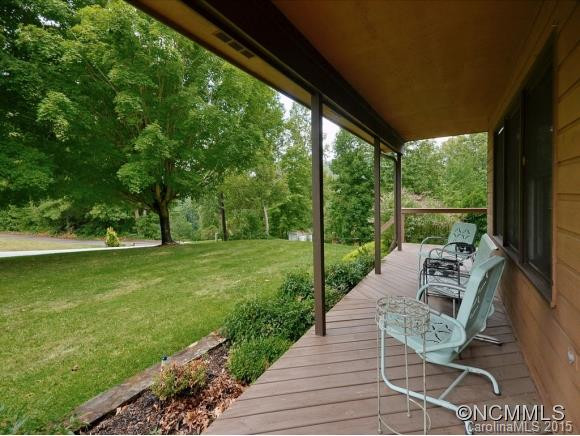 6 LYNETTE DRIVE - Photo 22