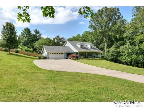 83 Greenbriar Drive