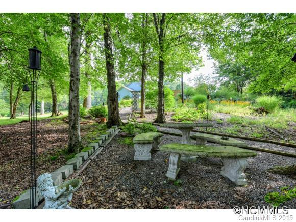 83 Greenbriar Drive - Photo 21