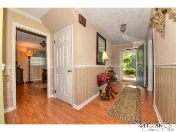 83 Greenbriar Drive - Photo 5